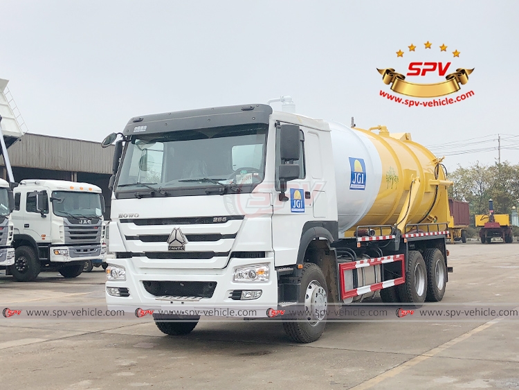 18,000 Litres Vacuum Tanker Sinotruk - LF